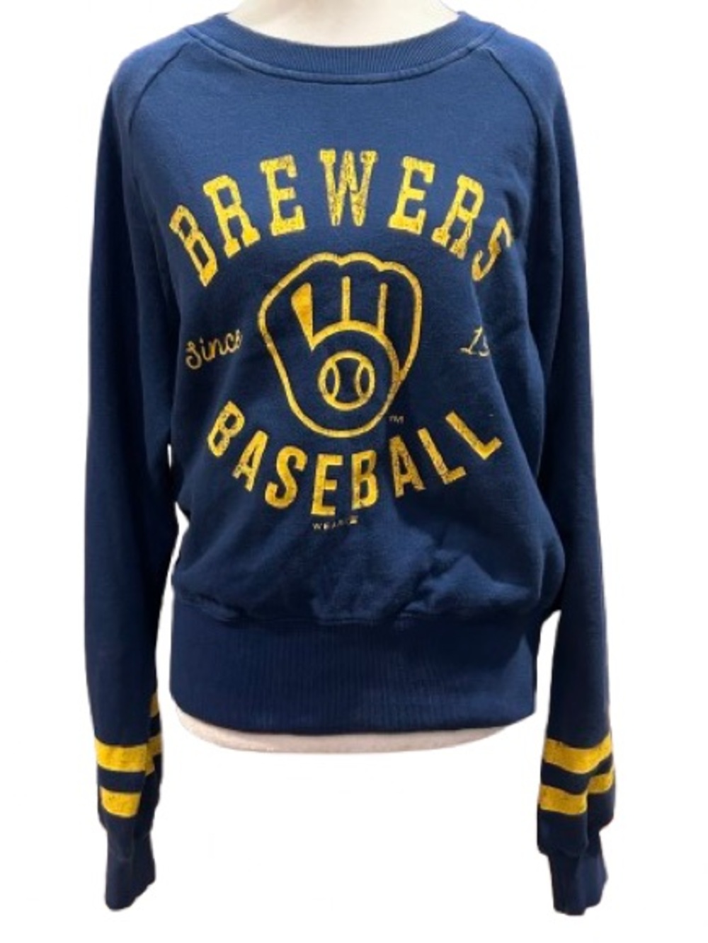 NWT Milwaukee Brewers WEAR by Erin Andrews Navy Vtg Washed Cropped Pullover L